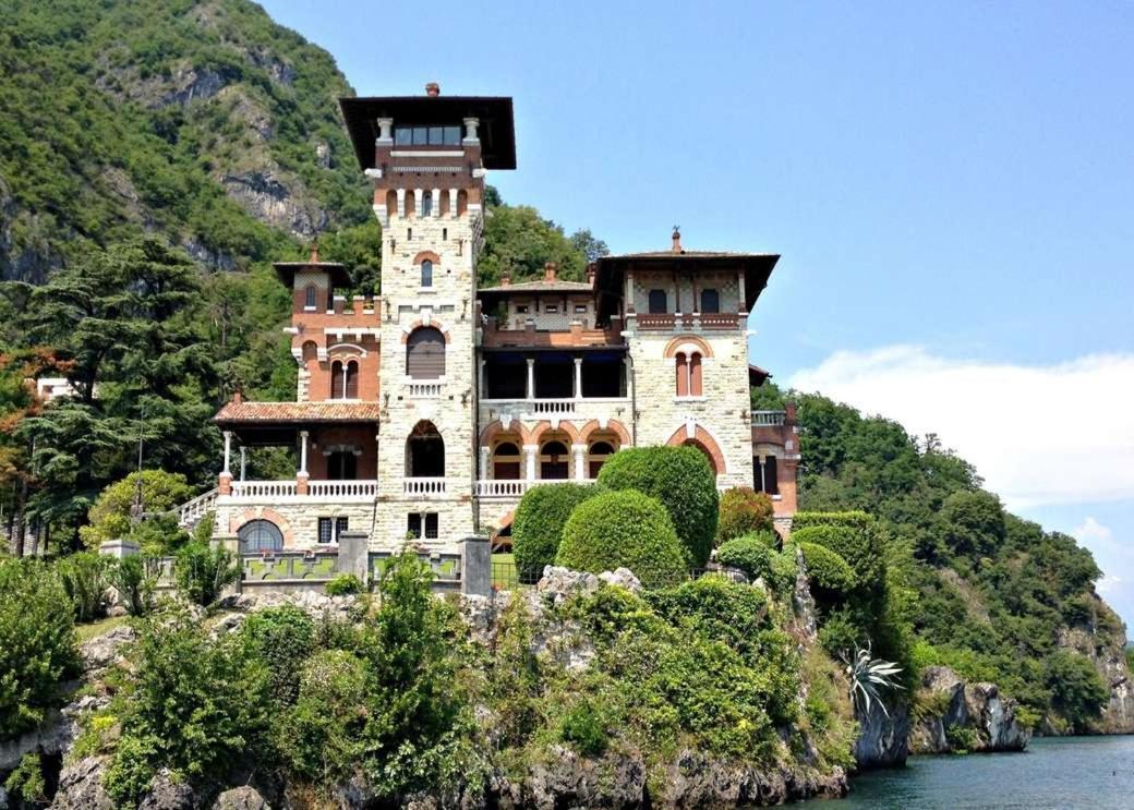 Charming Apartment Lake Front Acquaseria Bagian luar foto