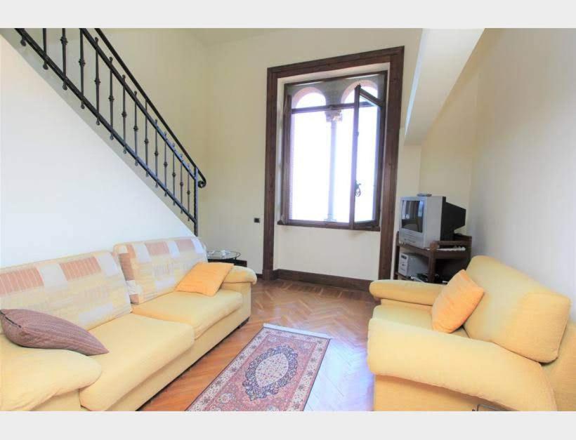 Charming Apartment Lake Front Acquaseria Bagian luar foto