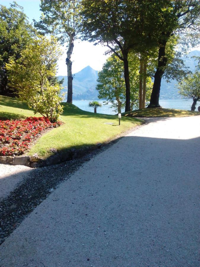 Charming Apartment Lake Front Acquaseria Bagian luar foto