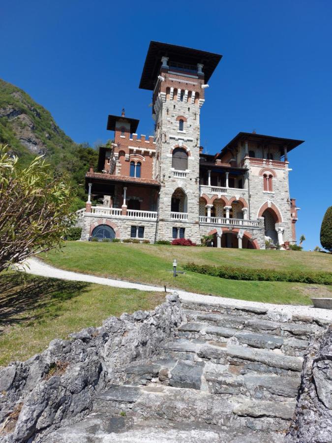 Charming Apartment Lake Front Acquaseria Bagian luar foto