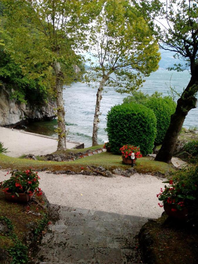 Charming Apartment Lake Front Acquaseria Bagian luar foto
