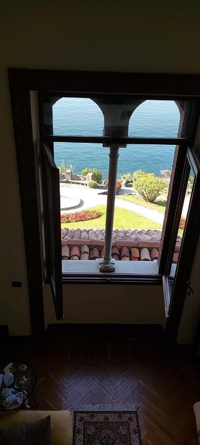 Charming Apartment Lake Front Acquaseria Bagian luar foto